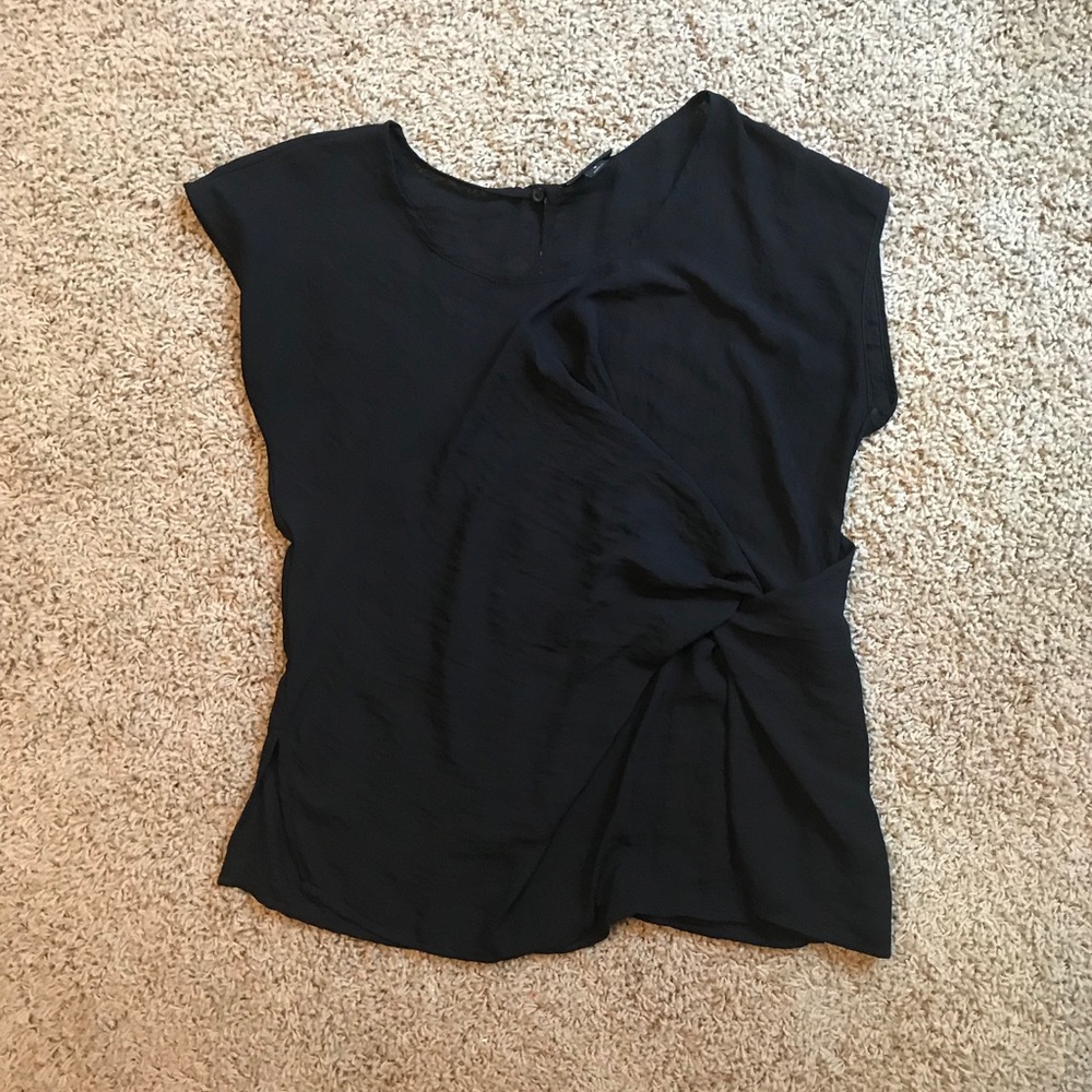 Gorgeous black cap-sleeve pullover blouse